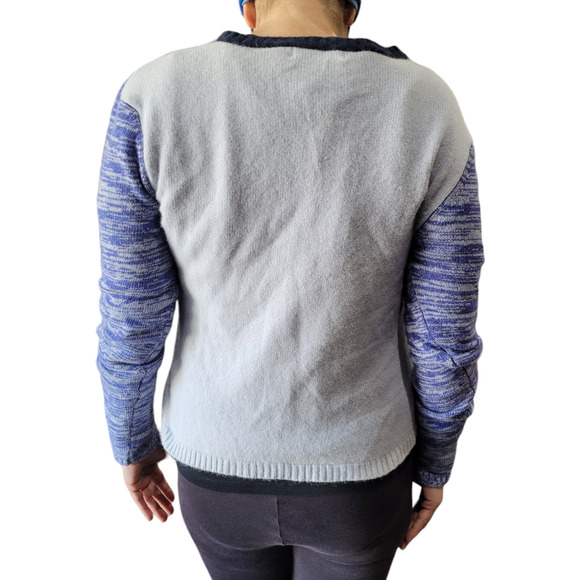 Vintage Y2K Old Navy Blue Ombre Lambswool Angora V-Neck Sweater L Soft Fuzzy - Picture 8 of 10